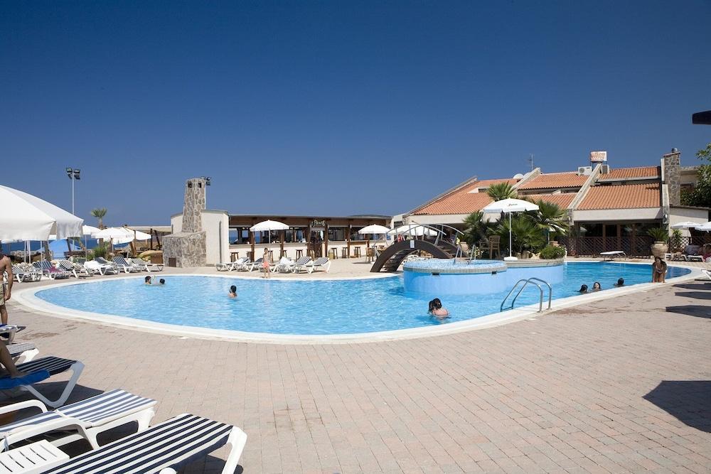 Trevi Village Кампора Сан Джовани Екстериор снимка